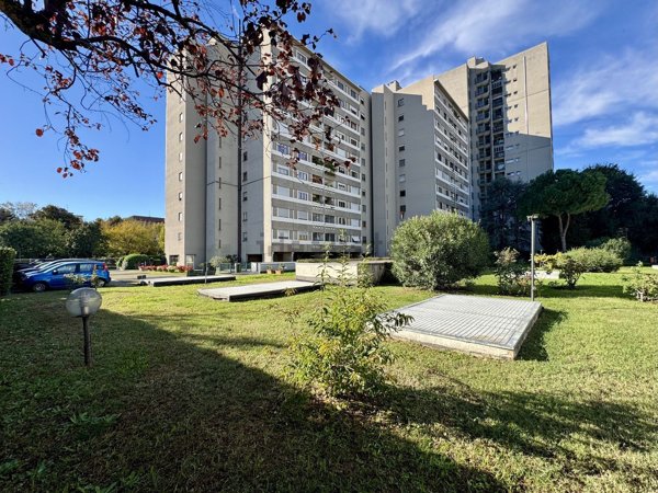 appartamento in vendita a Milano in zona Gorla