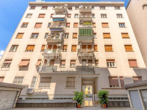 appartamento in vendita a Milano in zona Corsica