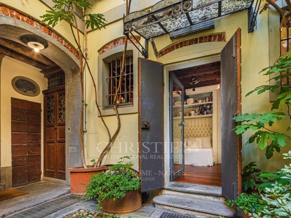 appartamento in vendita a Milano in zona Porta Ticinese