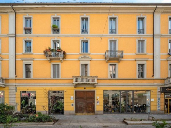 appartamento in vendita a Milano in zona Paolo Sarpi