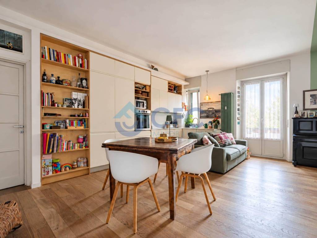 appartamento in vendita a Milano in zona Città Studi