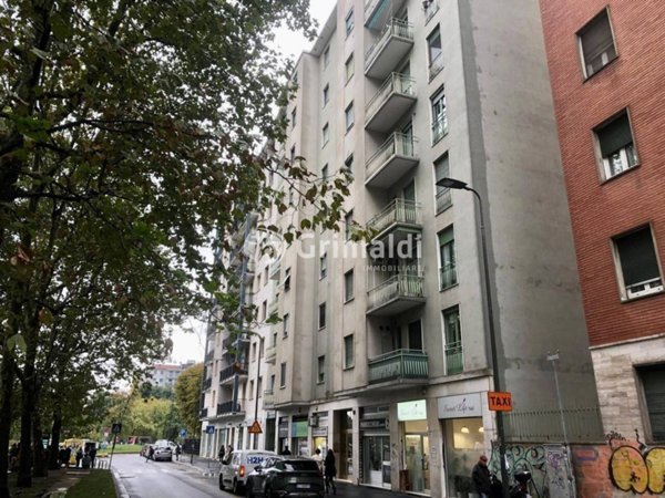 appartamento in vendita a Milano in zona Bande Nere
