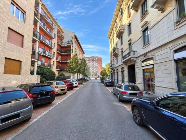 appartamento in vendita a Milano in zona Stadera