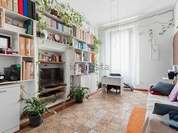 appartamento in vendita a Milano in zona Tibaldi