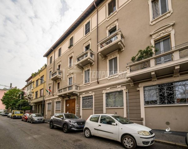 appartamento in vendita a Milano in zona Vigentino