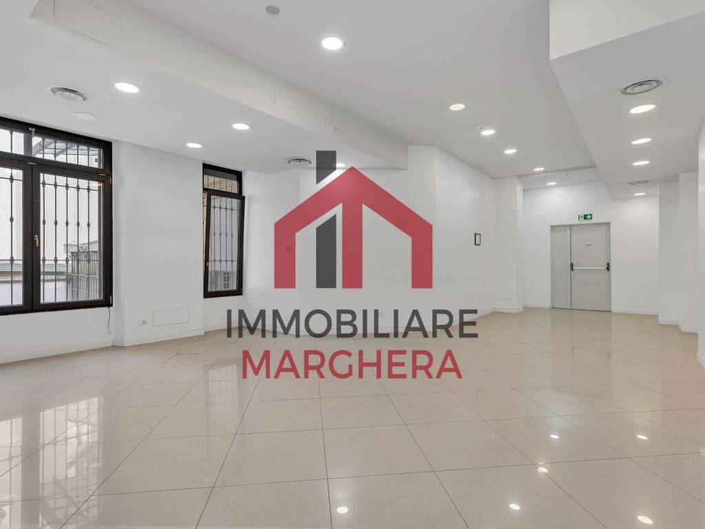 ufficio in vendita a Milano