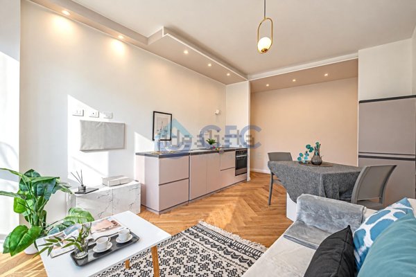 appartamento in vendita a Milano in zona Feltre