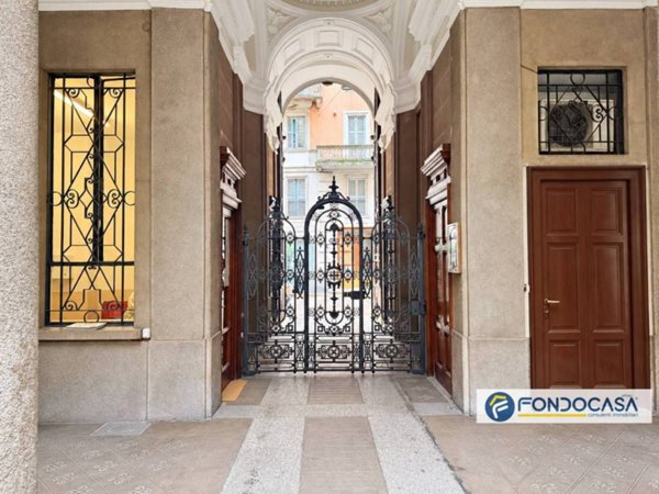 appartamento in vendita a Milano in zona Porta Garibaldi