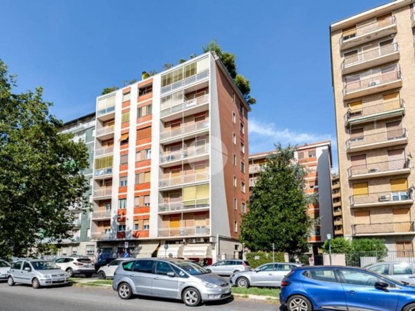 appartamento in vendita a Milano in zona Bande Nere