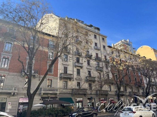 appartamento in vendita a Milano in zona XXII Marzo