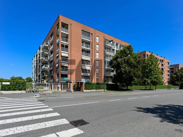 appartamento in vendita a Milano in zona Famagosta
