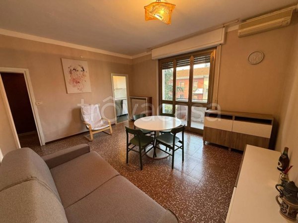appartamento in vendita a Milano in zona Lorenteggio