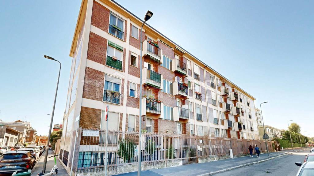 appartamento in vendita a Milano in zona Gorla