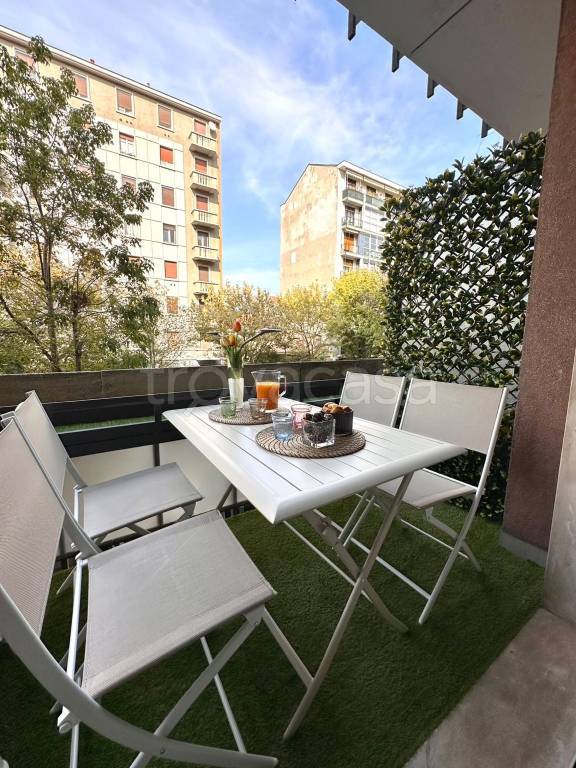 appartamento in vendita a Milano in zona Bande Nere
