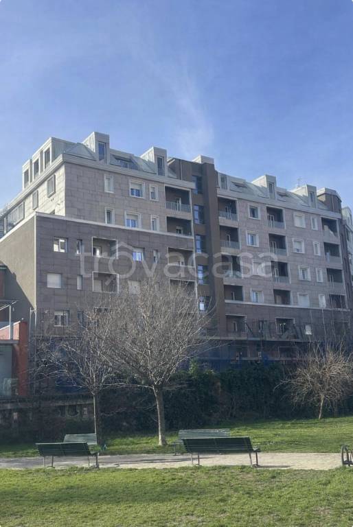 appartamento in vendita a Milano in zona Ghisolfa