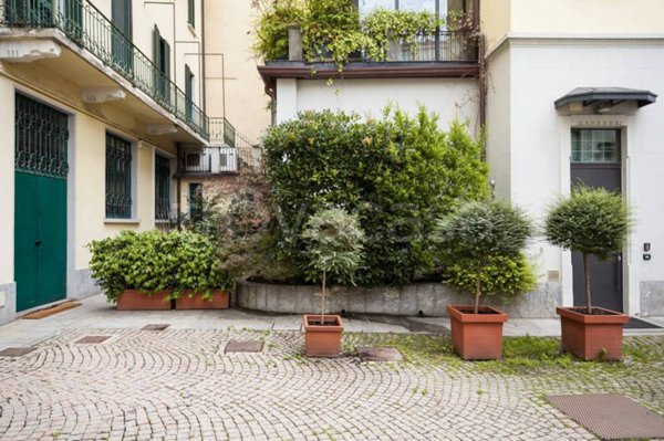 appartamento in vendita a Milano in zona Sempione