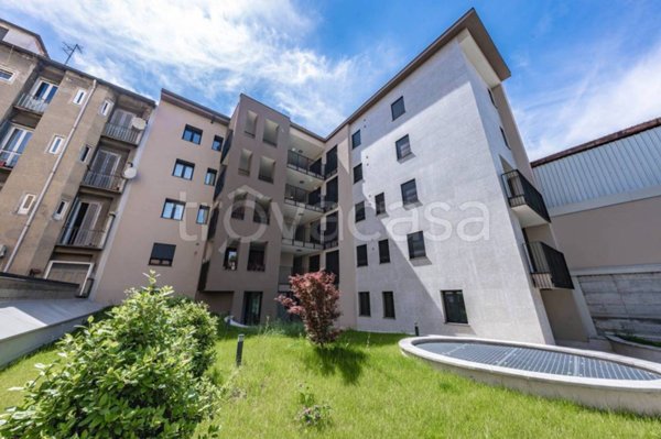appartamento in vendita a Milano in zona Porta Genova