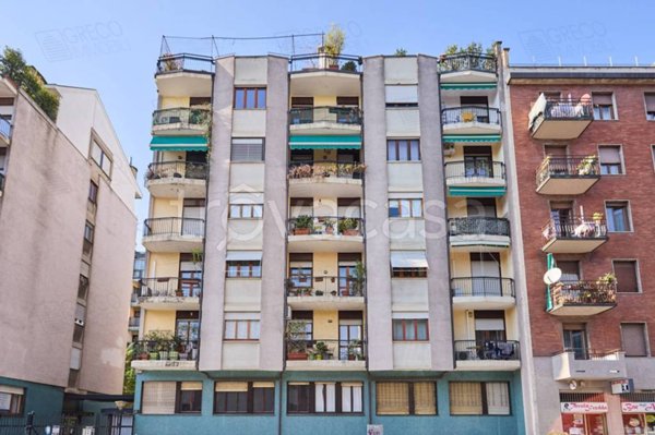 ufficio in vendita a Milano in zona Greco