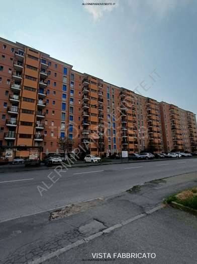 appartamento in vendita a Milano in zona San Cristoforo