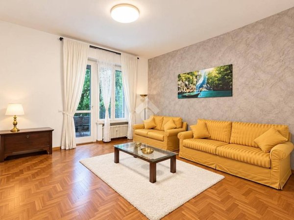 appartamento in vendita a Milano in zona Morivione