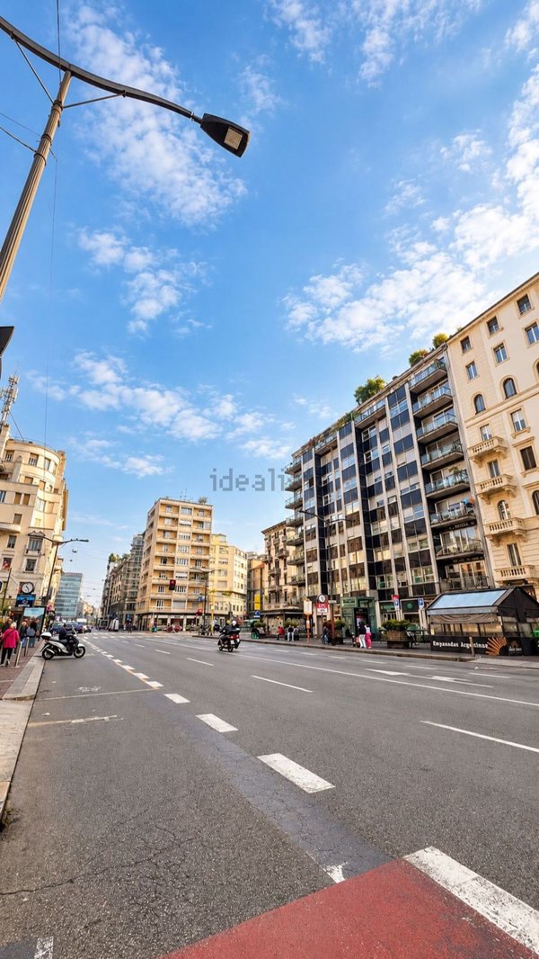 appartamento in vendita a Milano in zona Loreto