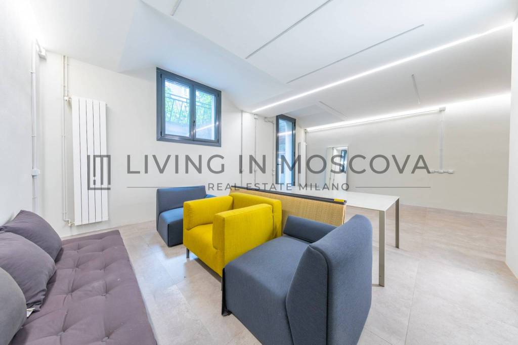 ufficio in vendita a Milano in zona De Angeli