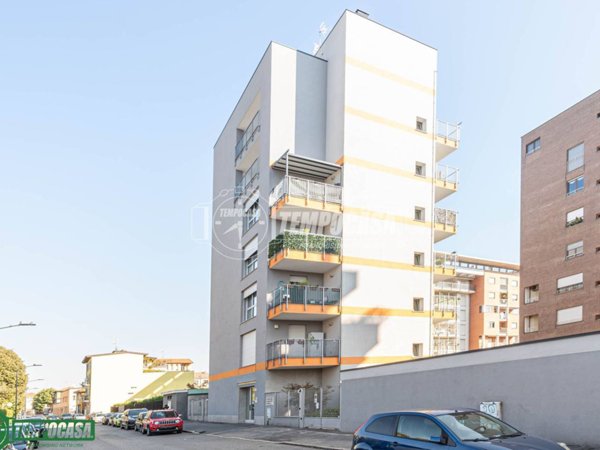 appartamento in vendita a Milano in zona Gorla