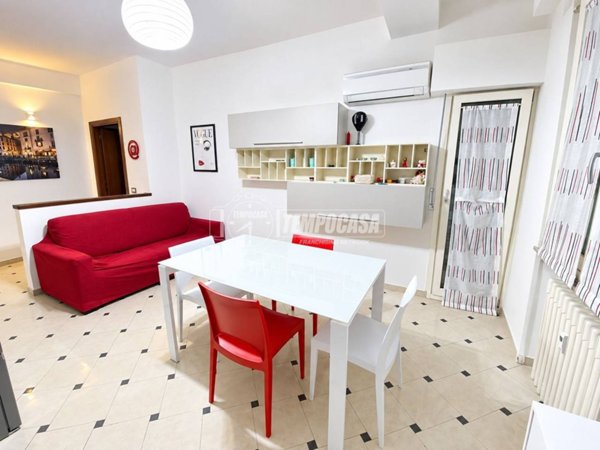 appartamento in vendita a Milano in zona Lorenteggio