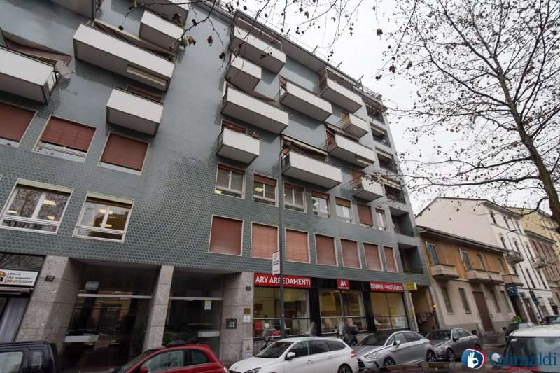 appartamento in vendita a Milano in zona Rembrandt
