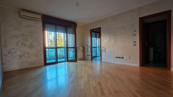 appartamento in vendita a Milano in zona Famagosta