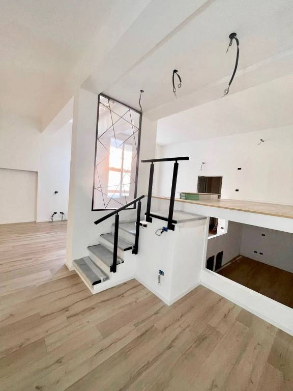 appartamento in vendita a Milano in zona Piazzale Lodi