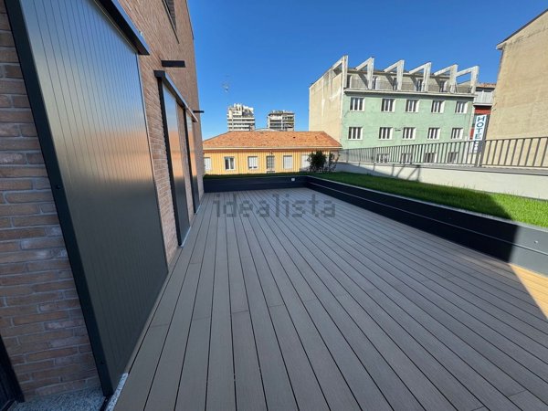appartamento in vendita a Milano in zona Vigentino