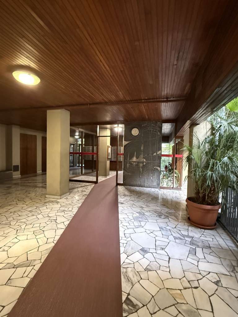 appartamento in vendita a Milano in zona Città Studi