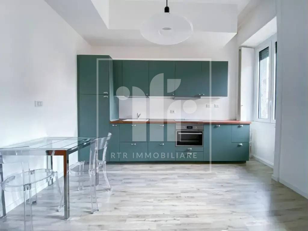 appartamento in vendita a Milano in zona Centro Direzionale