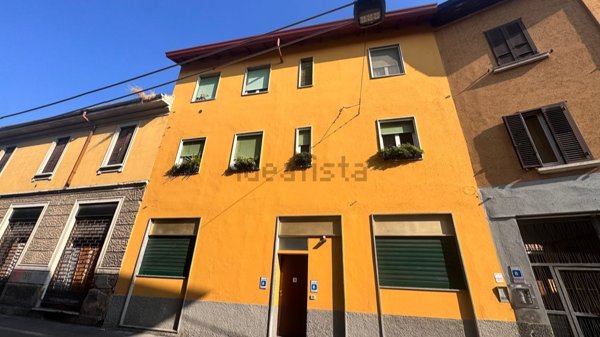 appartamento in vendita a Milano in zona Quinto Romano