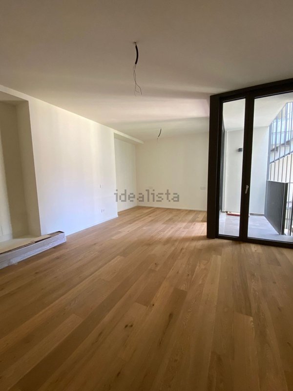 appartamento in vendita a Milano in zona Sempione