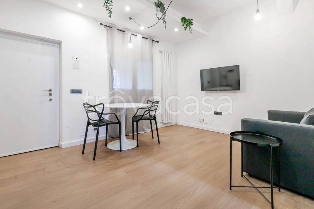 appartamento in vendita a Milano in zona Bovisa