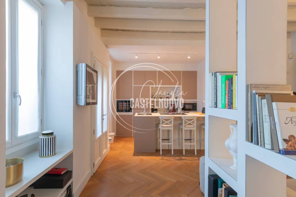 appartamento in vendita a Milano in zona Isola