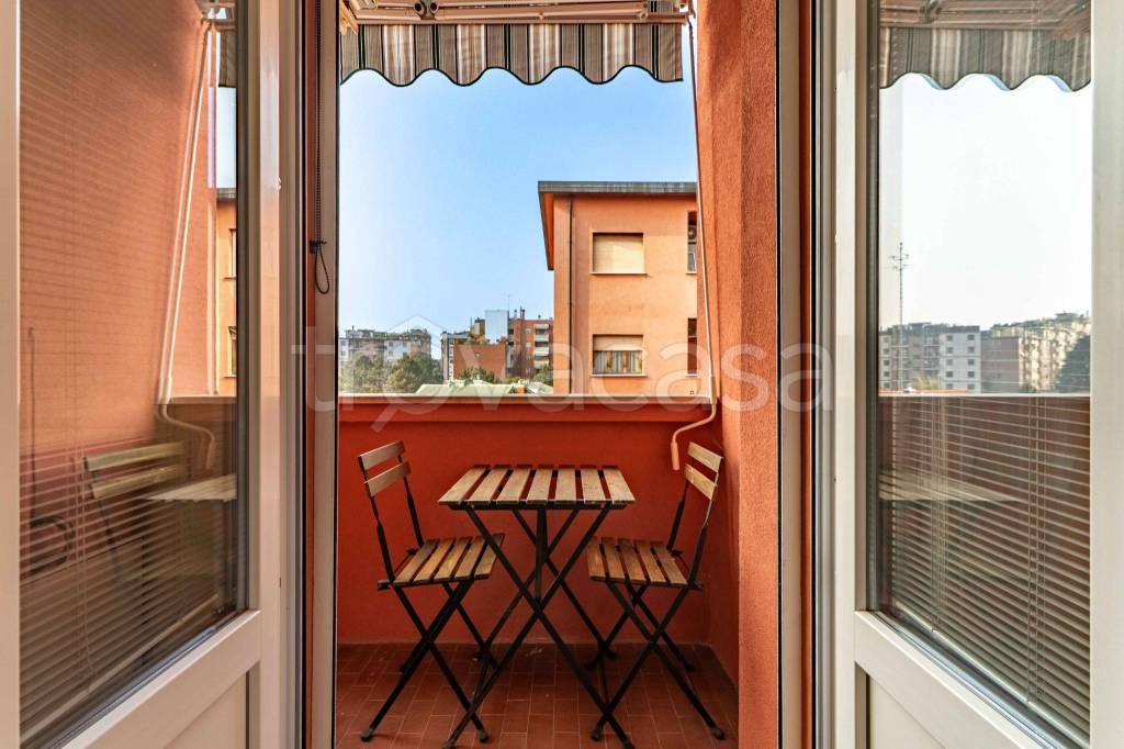 appartamento in vendita a Milano in zona Famagosta
