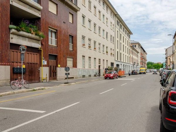 appartamento in vendita a Milano in zona Barona