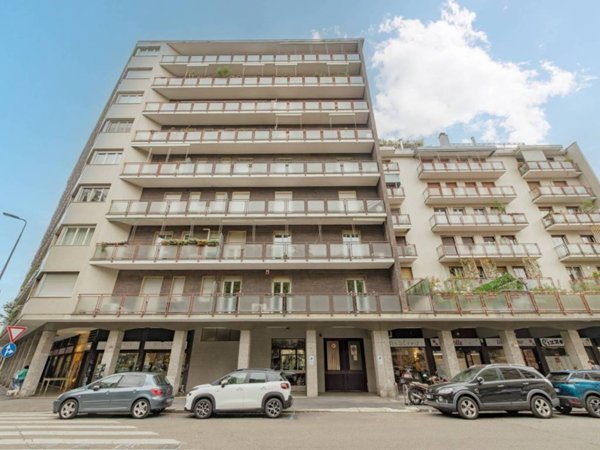 appartamento in vendita a Milano in zona Bande Nere
