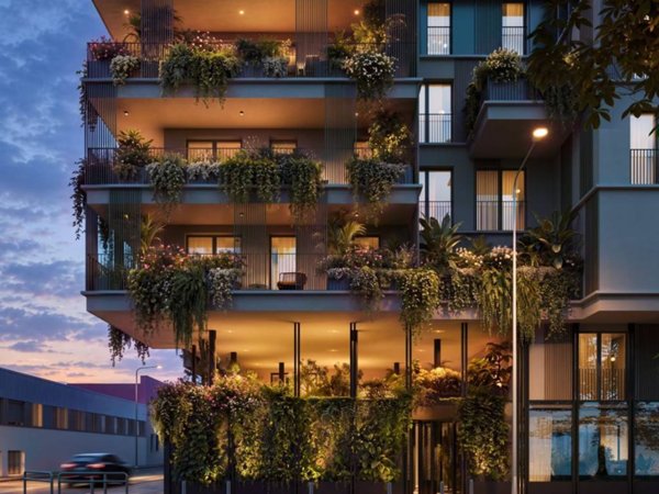appartamento in vendita a Milano in zona Barona
