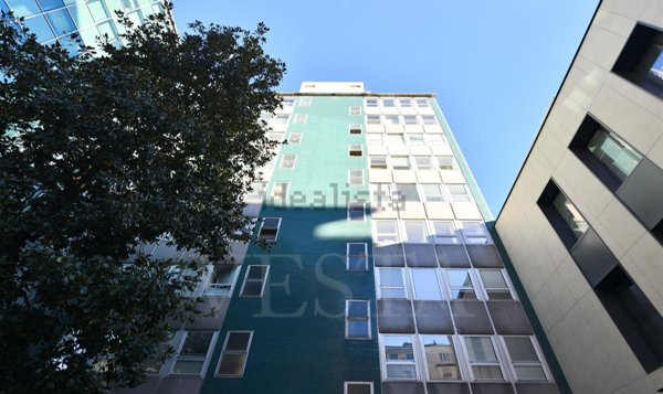 appartamento in vendita a Milano in zona Porta Garibaldi