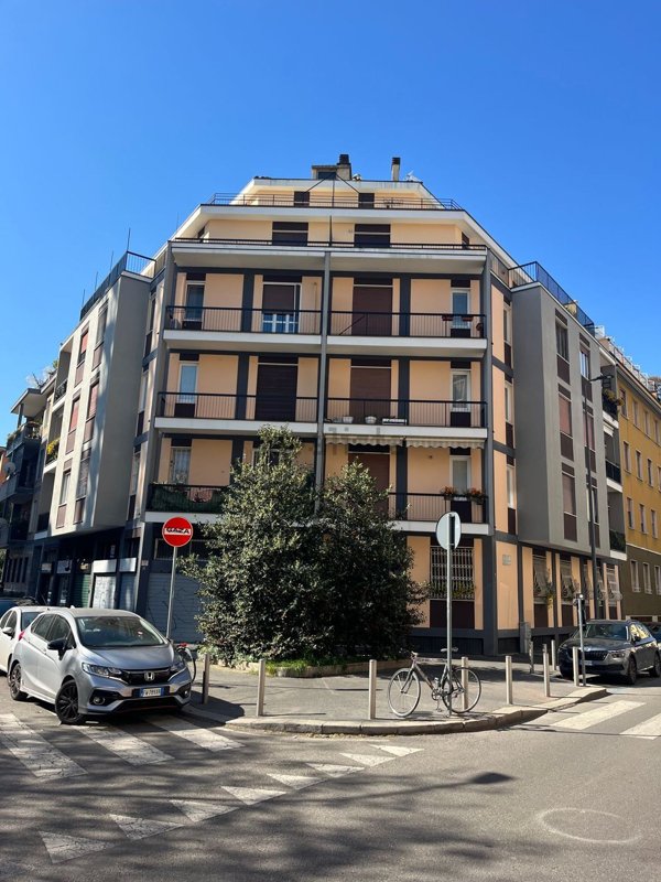 appartamento in vendita a Milano in zona Città Studi
