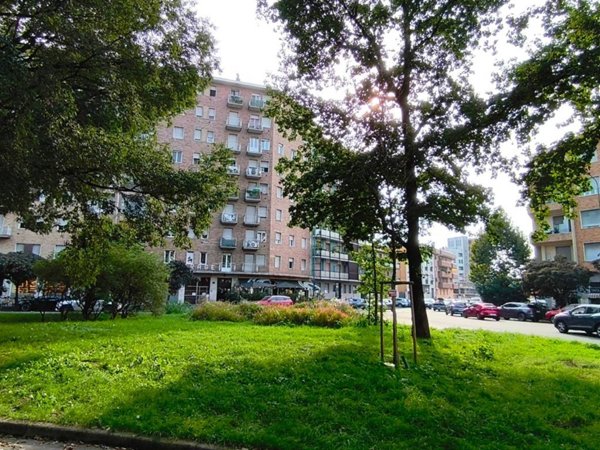 appartamento in vendita a Milano in zona Piazzale Lodi