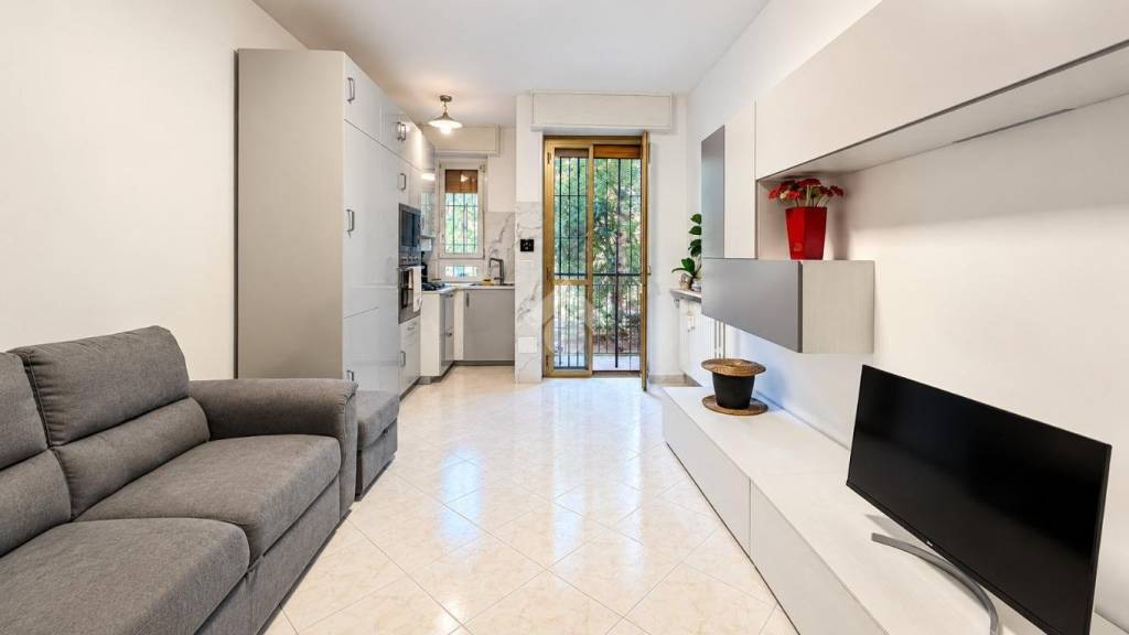 appartamento in vendita a Milano in zona Corvetto
