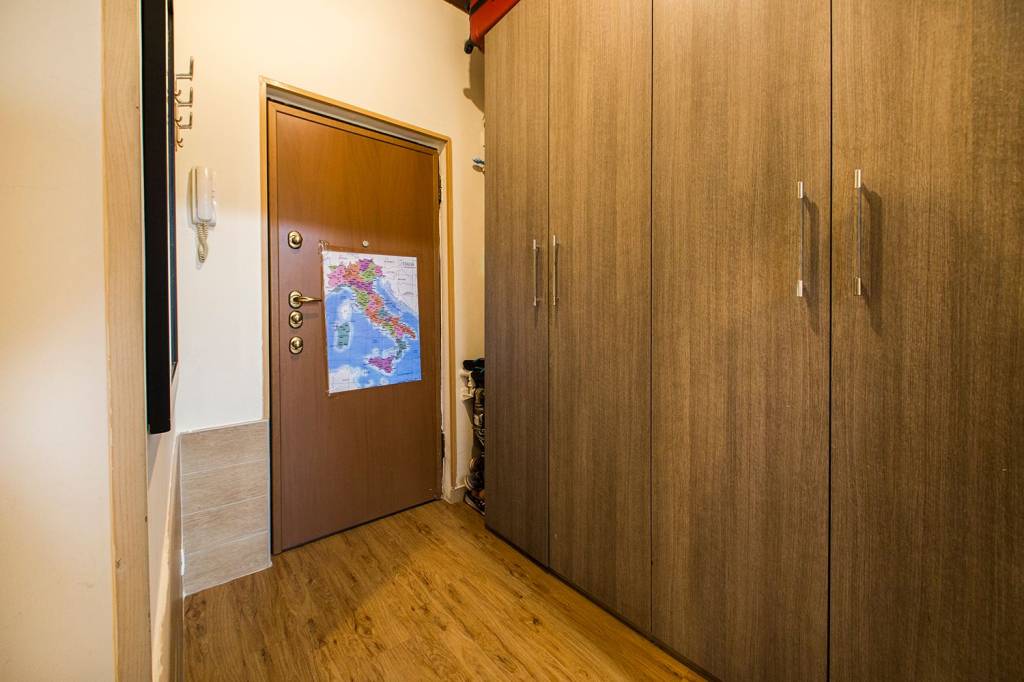 appartamento in vendita a Milano in zona Sempione