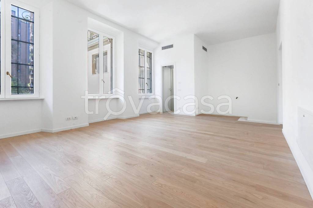 appartamento in vendita a Milano in zona Ghisolfa