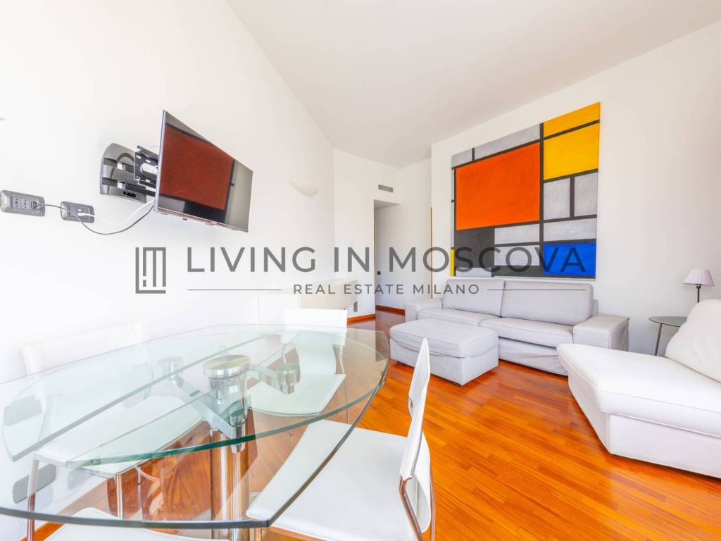appartamento in vendita a Milano in zona Porta Nuova