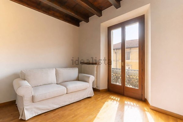 appartamento in vendita a Milano in zona Paolo Sarpi